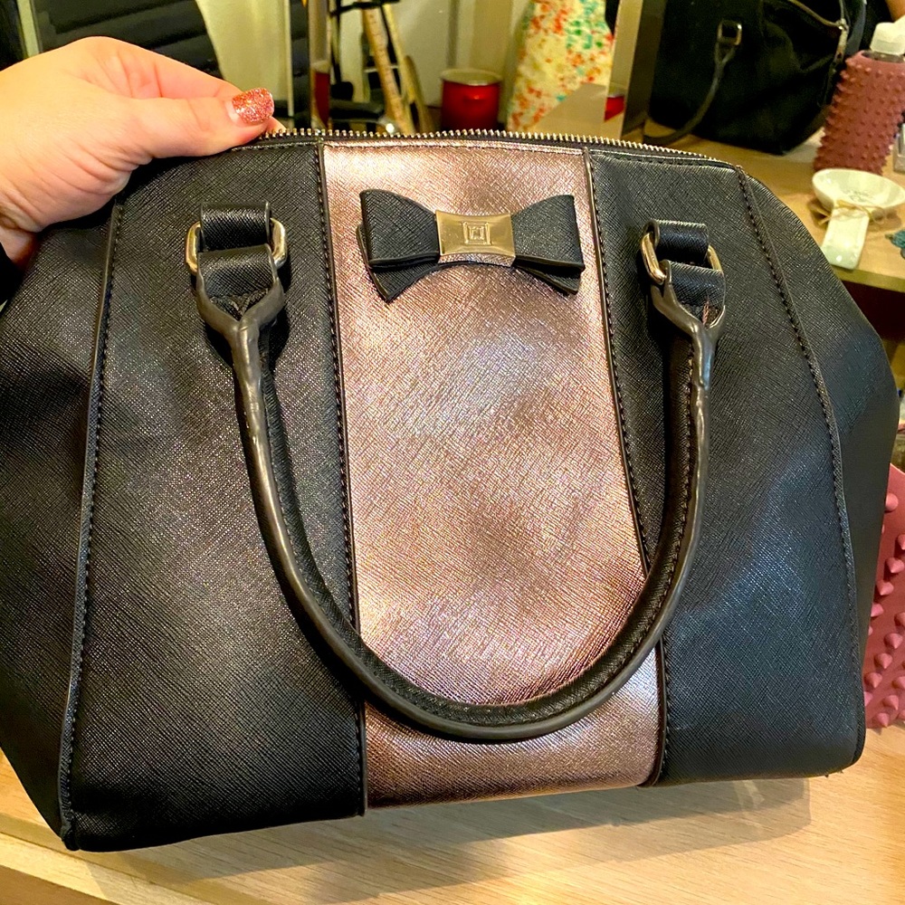 Liz Claiborne Purse